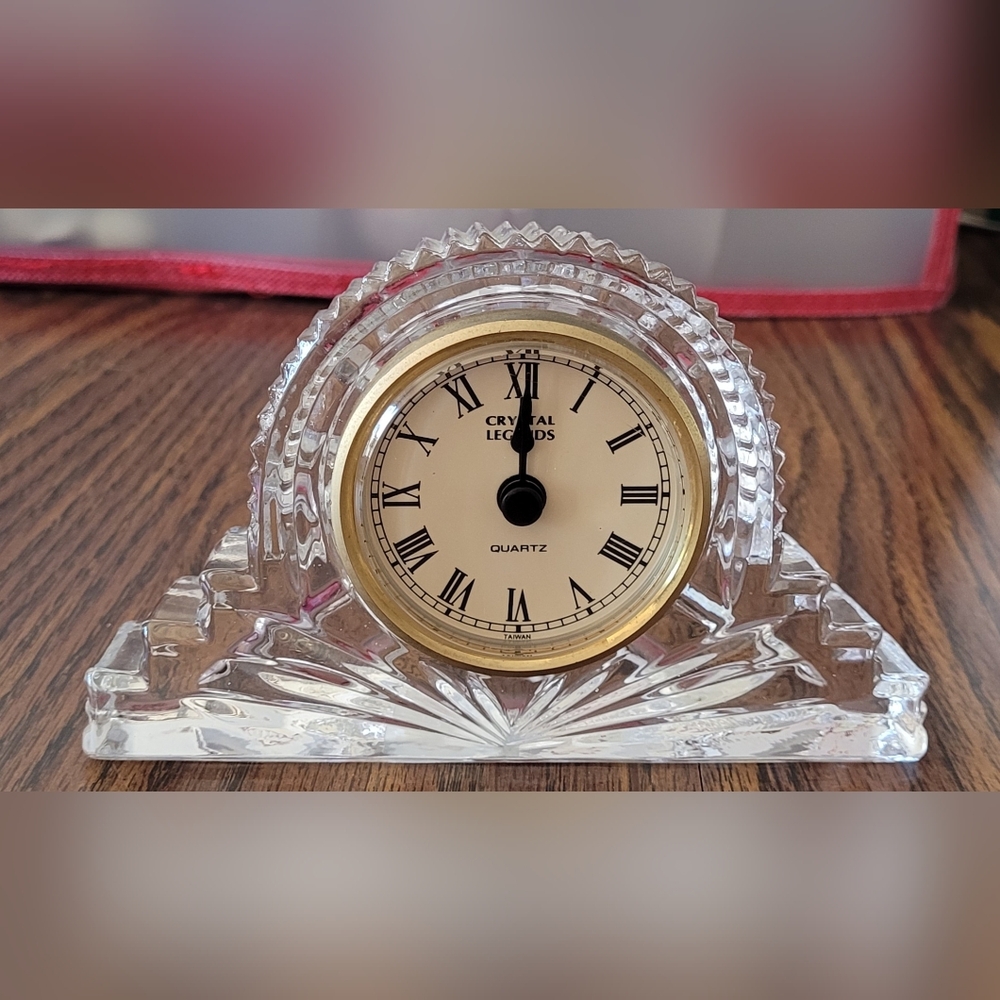Vintage Crystal Legends by Godinger mantle clock